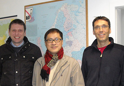 Michael Ohm, Export Manager; Philip Tan, Leiter Verkaufsbüro