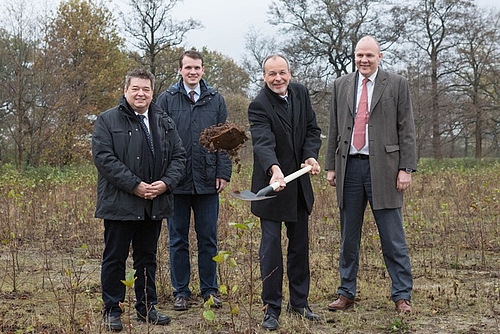 Spatenstich für neues Füllwerk von Linde